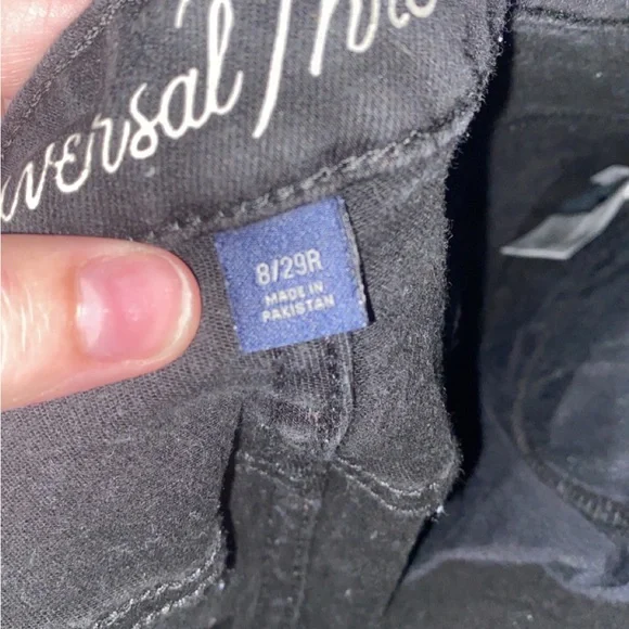 Universal Thread High Rise Shorts - Picture 3 of 4